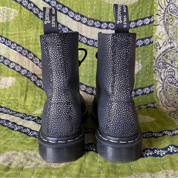 Dr. Martens Pascal Metallic Pebble Combat Boots Size 6 - Picture 4 of 16